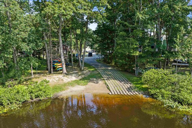 802 Piscassic Street, Newmarket, NH 03857