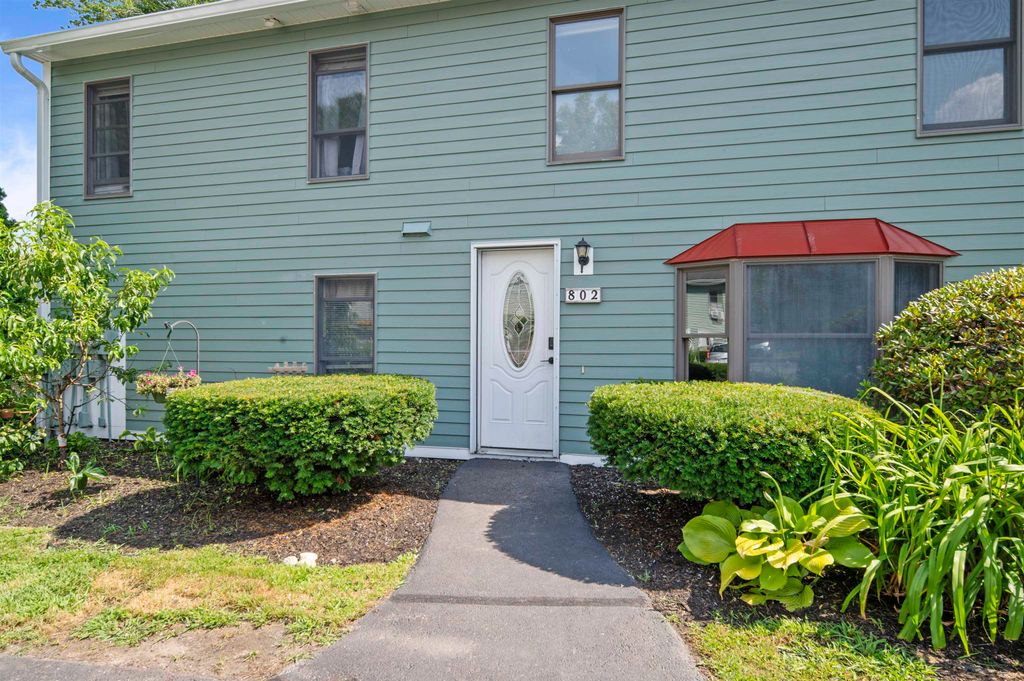 802 Piscassic Street, Newmarket, NH 03857