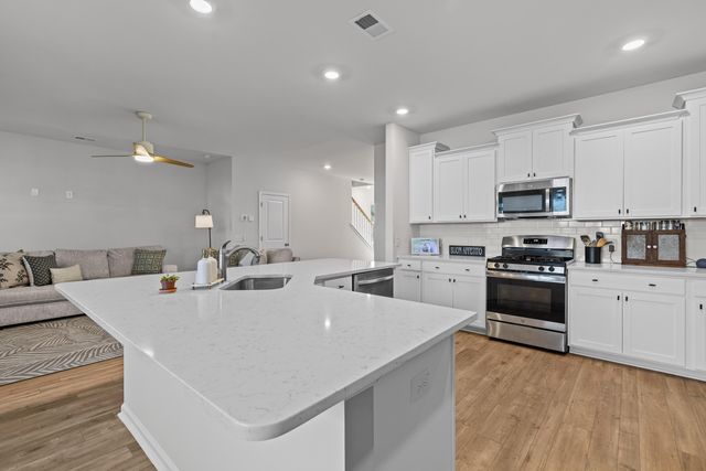 202 Honey Horn Drive, Summerville, SC 29486