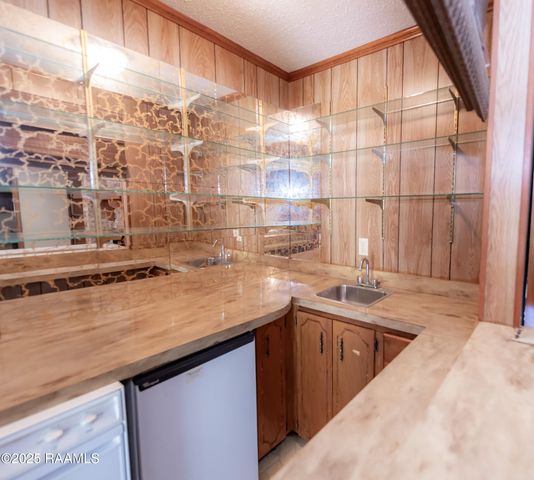 3233 Walnut Drive, Opelousas, LA 70570