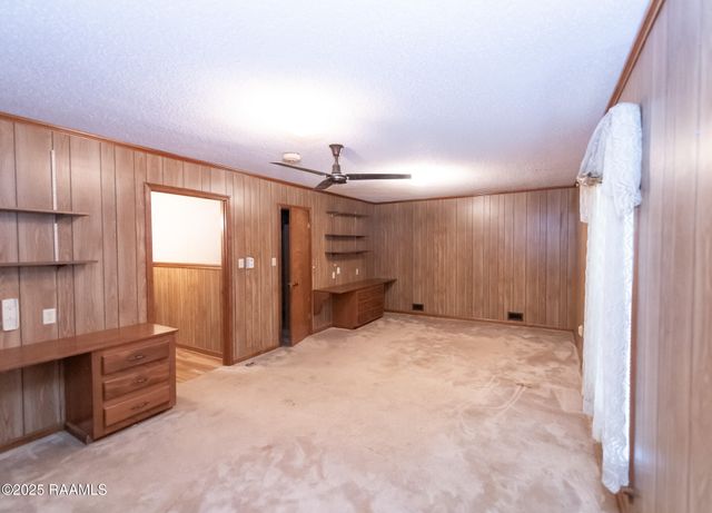 3233 Walnut Drive, Opelousas, LA 70570