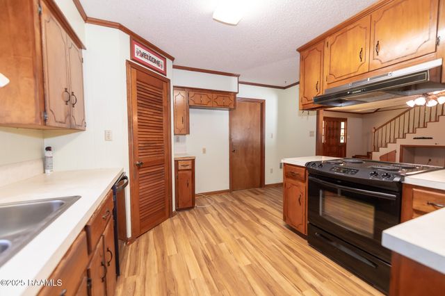 3233 Walnut Drive, Opelousas, LA 70570