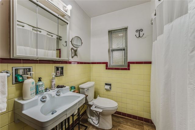 24 E Orchard Springs Drive, Dayton, OH 45415