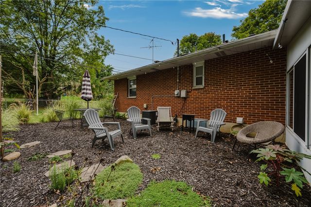 24 E Orchard Springs Drive, Dayton, OH 45415