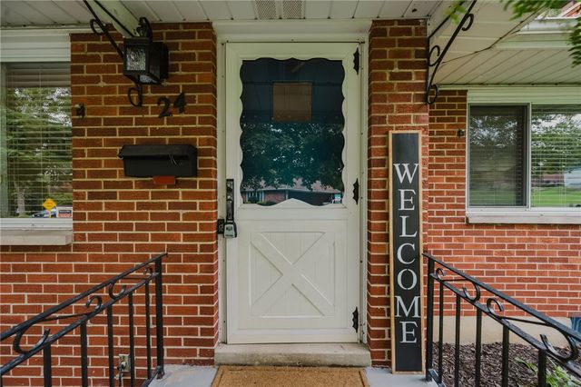 24 E Orchard Springs Drive, Dayton, OH 45415