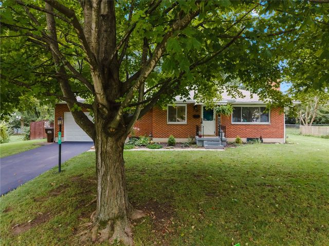 24 E Orchard Springs Drive, Dayton, OH 45415