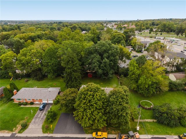 24 E Orchard Springs Drive, Dayton, OH 45415