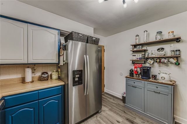 24 E Orchard Springs Drive, Dayton, OH 45415