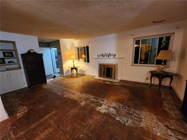 4431 N Askew Avenue, Kansas City, MO 64117