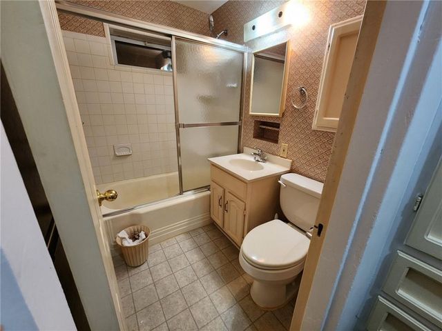 4431 N Askew Avenue, Kansas City, MO 64117