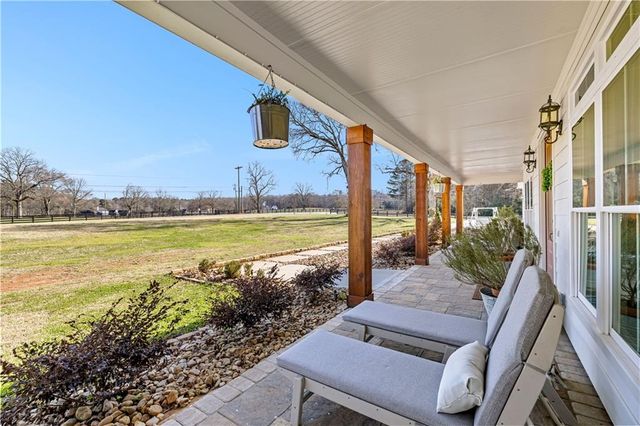 619 Old Greenville Road, Fayetteville, GA 30215