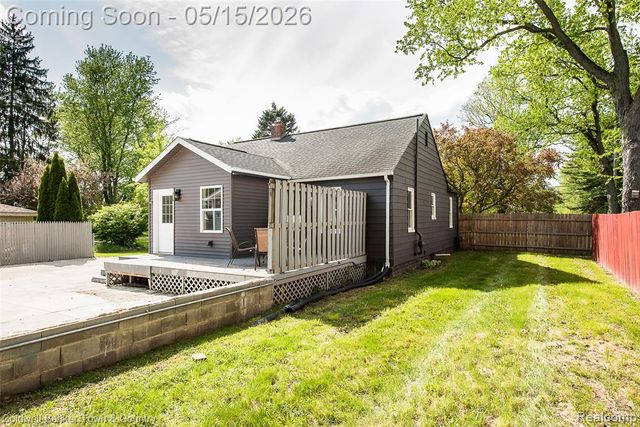 55901 Pontiac Trail Court, New Hudson, MI 48165