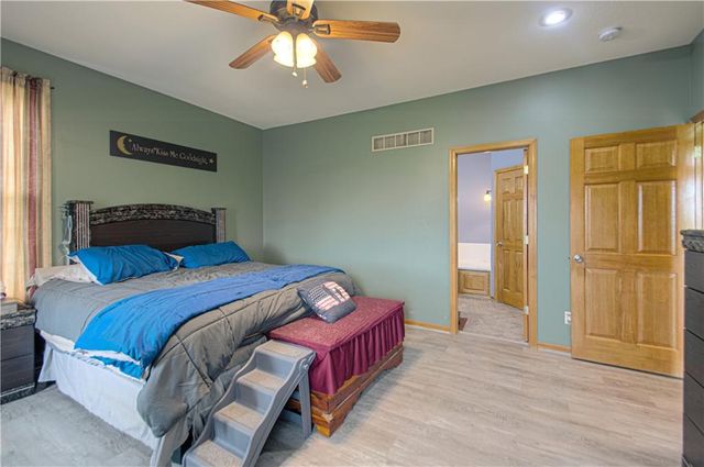 38206 E 177 Street, Pleasant Hill, MO 64080