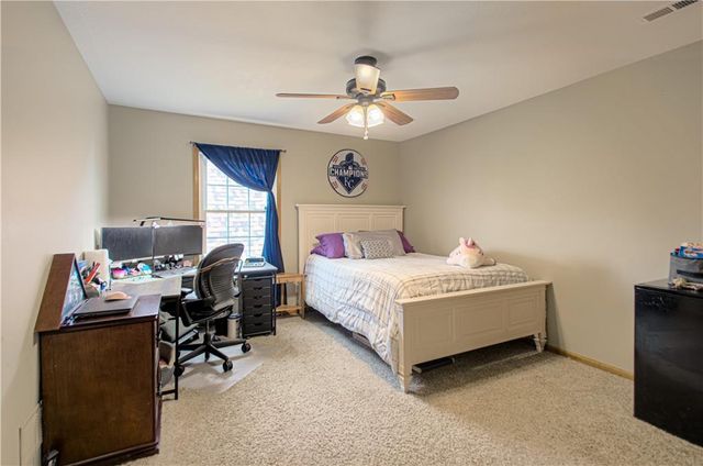 38206 E 177 Street, Pleasant Hill, MO 64080