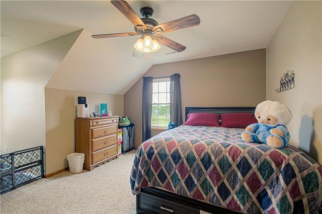 38206 E 177 Street, Pleasant Hill, MO 64080