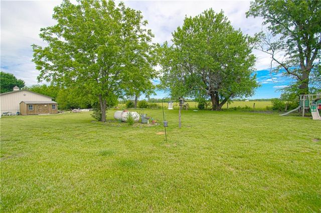 38206 E 177 Street, Pleasant Hill, MO 64080