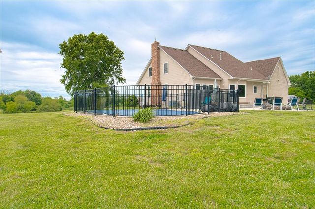 38206 E 177 Street, Pleasant Hill, MO 64080