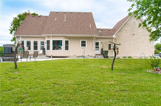 38206 E 177 Street, Pleasant Hill, MO 64080