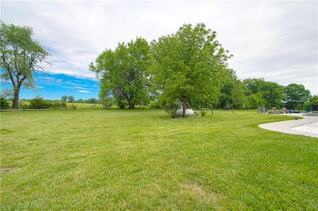 38206 E 177 Street, Pleasant Hill, MO 64080