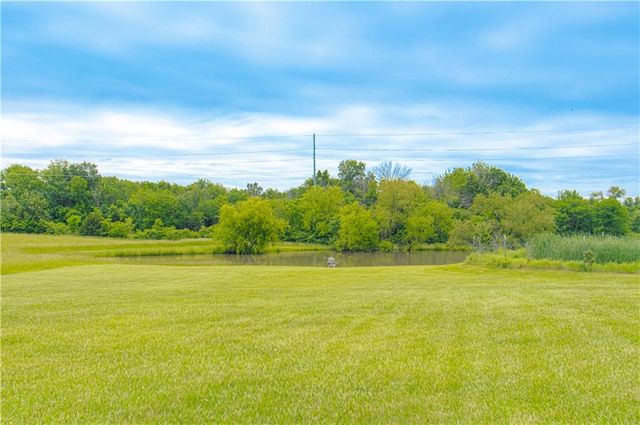 38206 E 177 Street, Pleasant Hill, MO 64080