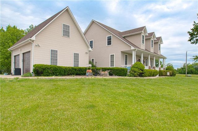 38206 E 177 Street, Pleasant Hill, MO 64080