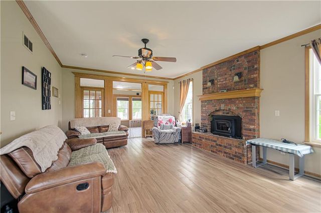 38206 E 177 Street, Pleasant Hill, MO 64080