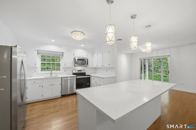 30 Bittersweet Trail, Wilton, CT 06897