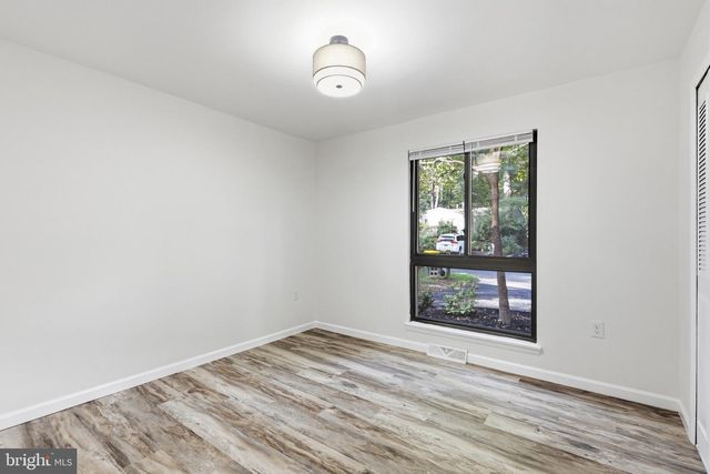 11586 RED LEAF CT, Reston, VA 20191