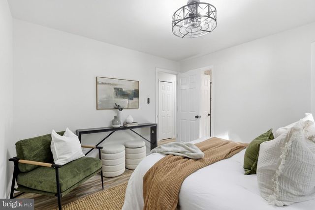 11586 RED LEAF CT, Reston, VA 20191