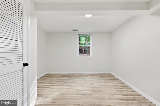 11586 RED LEAF CT, Reston, VA 20191