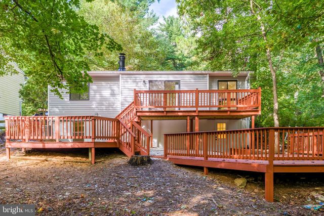 11586 RED LEAF CT, Reston, VA 20191