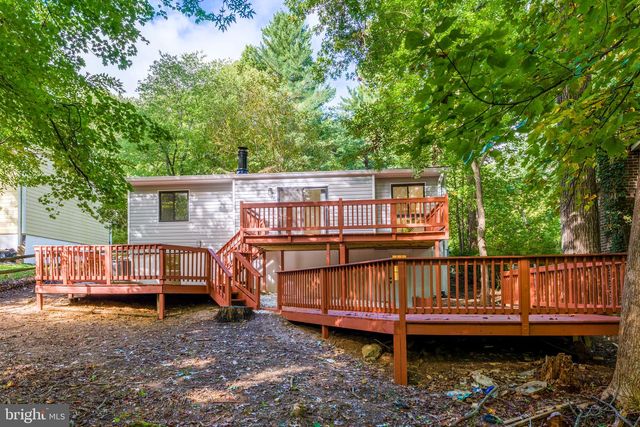 11586 RED LEAF CT, Reston, VA 20191