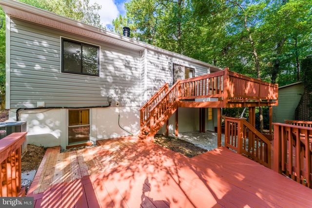 11586 RED LEAF CT, Reston, VA 20191