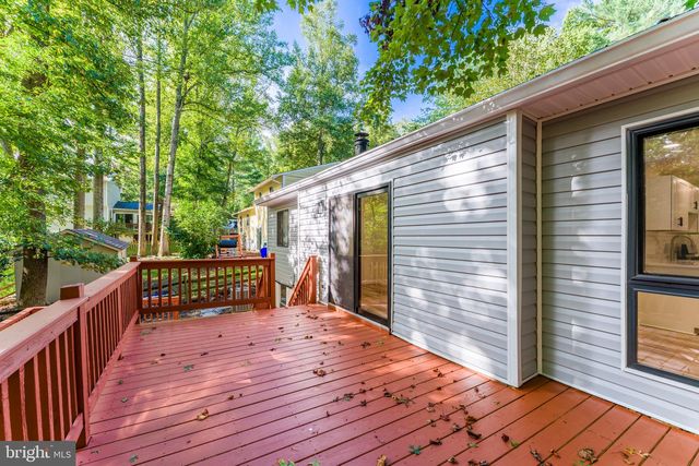 11586 RED LEAF CT, Reston, VA 20191