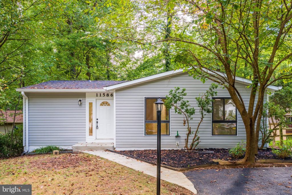 11586 RED LEAF CT, Reston, VA 20191