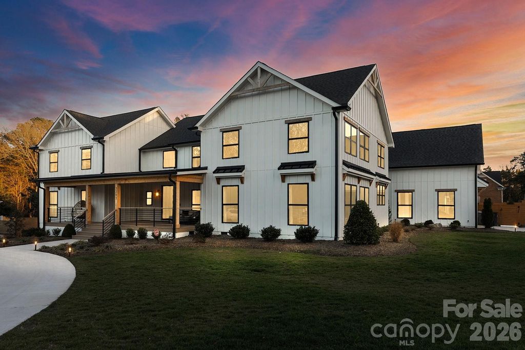 3207 Broadfield Road, Charlotte, NC 28226