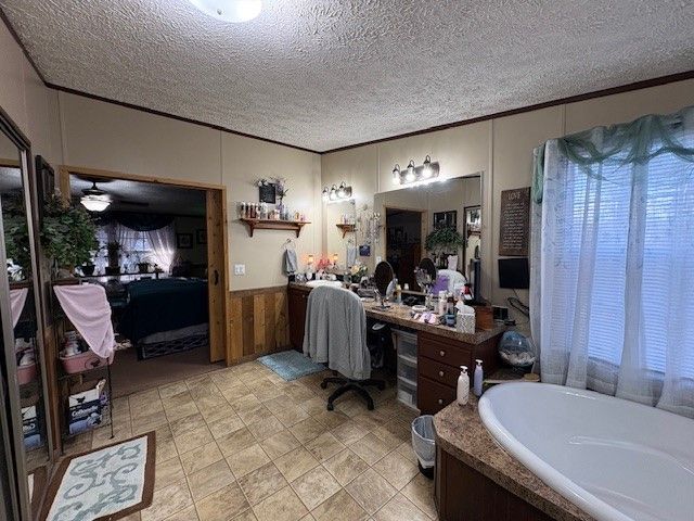 9400 Red Barn Lane, Omaha, AR 72662