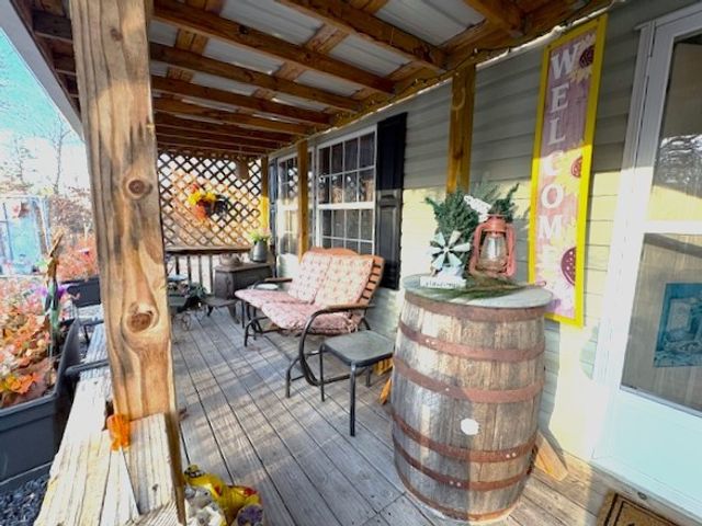 9400 Red Barn Lane, Omaha, AR 72662