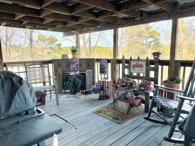 9400 Red Barn Lane, Omaha, AR 72662