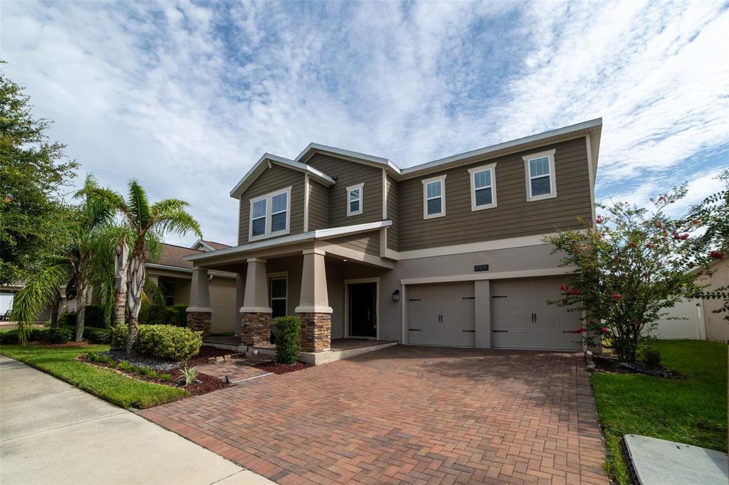 Image 1 of property listing at 11109 SWEETGUM WOODS DRIVE, Orlando, FL 32832