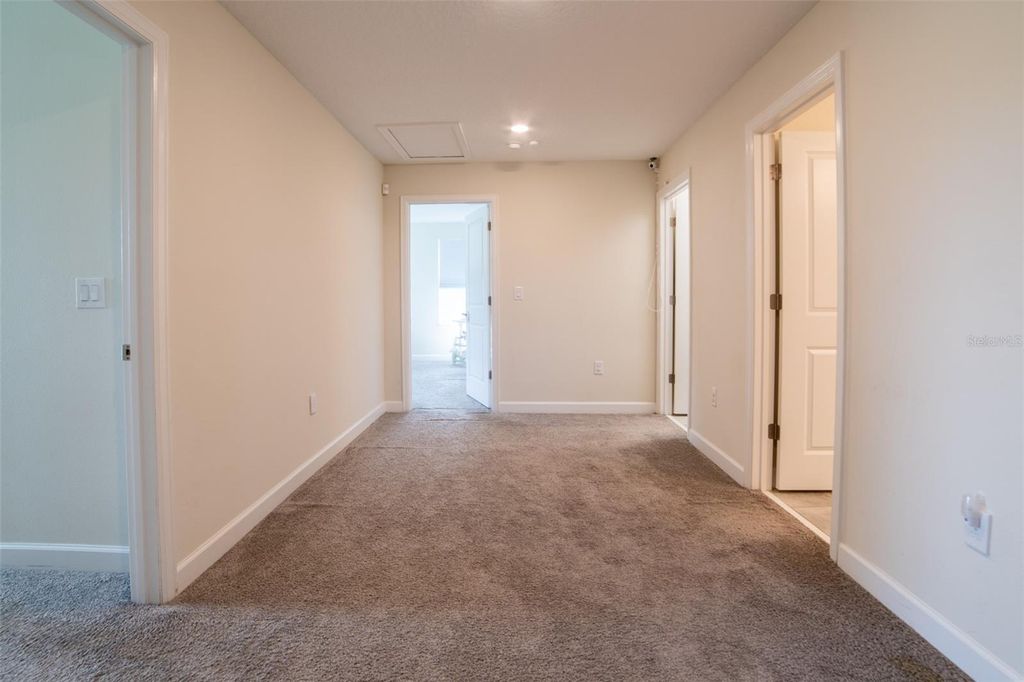 Image 25 of property listing at 11109 SWEETGUM WOODS DRIVE, Orlando, FL 32832