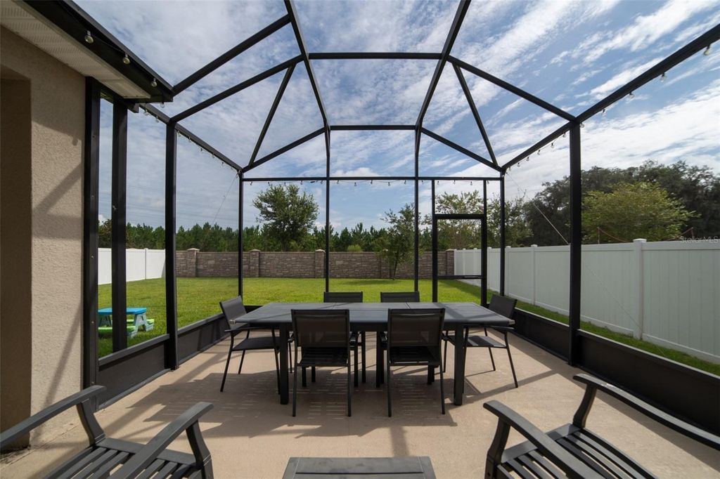 Image 46 of property listing at 11109 SWEETGUM WOODS DRIVE, Orlando, FL 32832