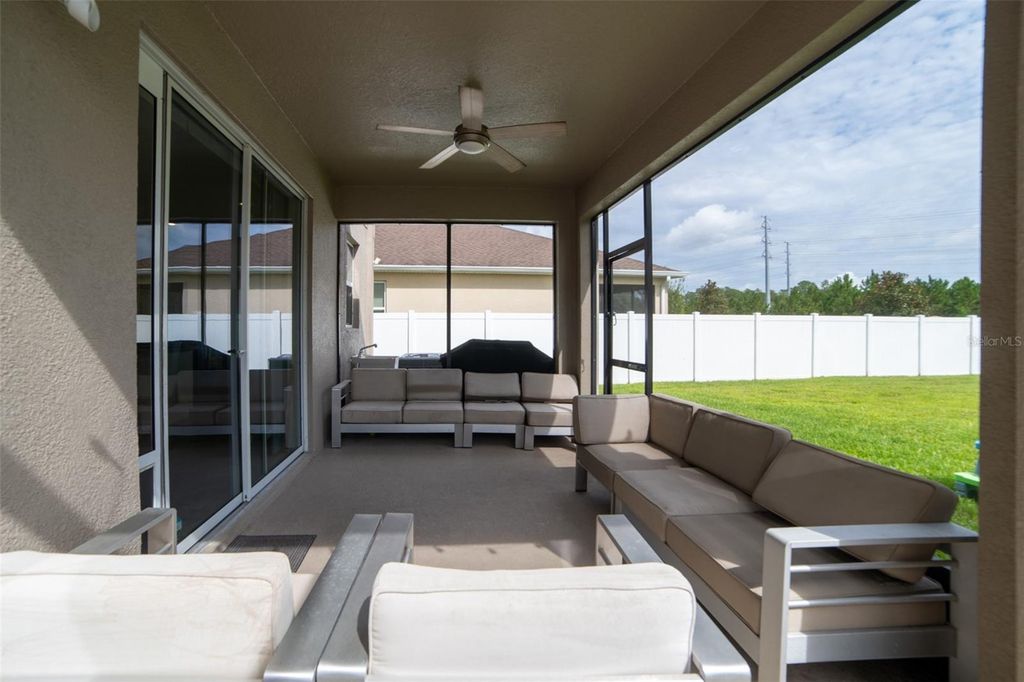 Image 47 of property listing at 11109 SWEETGUM WOODS DRIVE, Orlando, FL 32832
