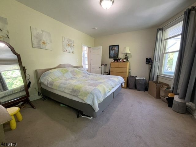 15 Caroline Ave, Clifton City, NJ 07011