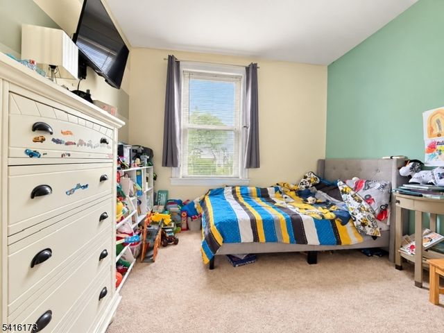 15 Caroline Ave, Clifton City, NJ 07011