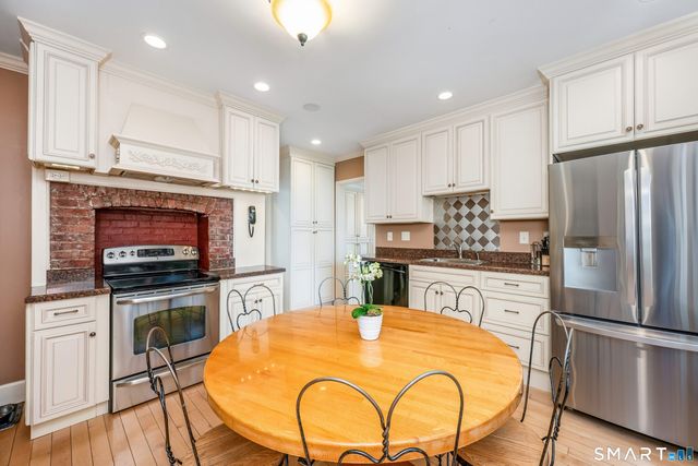 150 Holmes Avenue, Darien, CT 06820