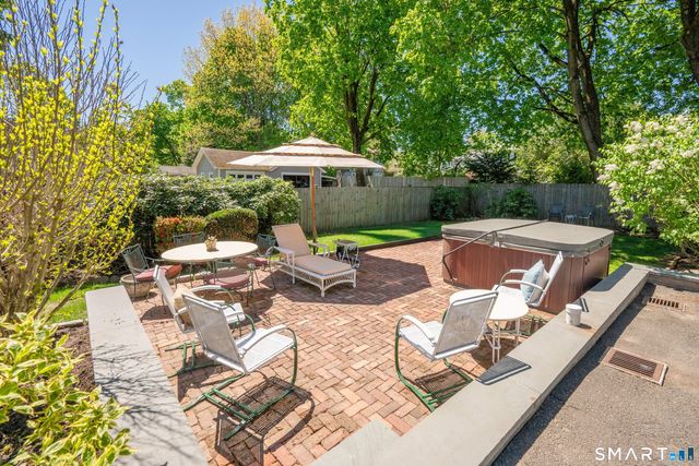 150 Holmes Avenue, Darien, CT 06820