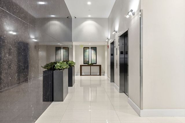 80 Broad St 1009, Boston, MA 02110