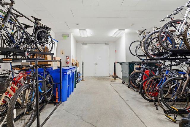 80 Broad St 1009, Boston, MA 02110