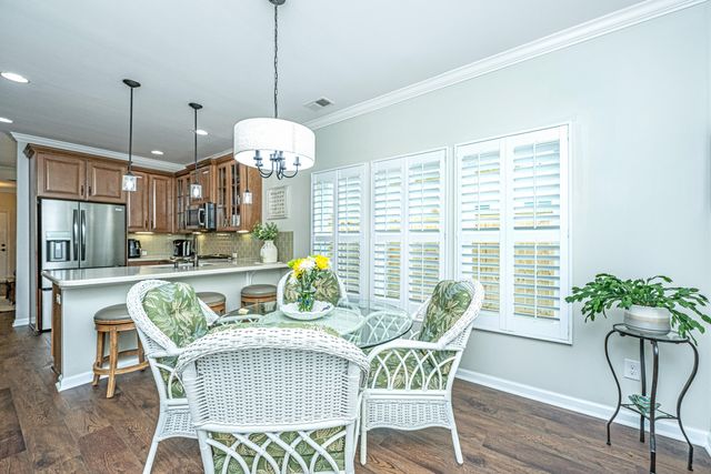 1548 Oldenburg Drive, Mount Pleasant, SC 29429